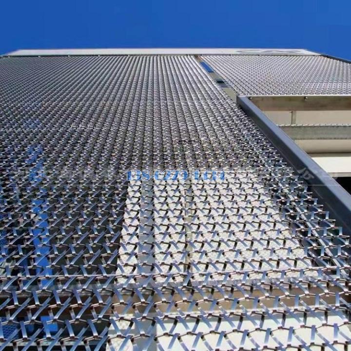 鋁蜂窩網與人字金屬裝飾網 凱麥金屬建材的創新應用與市場價值